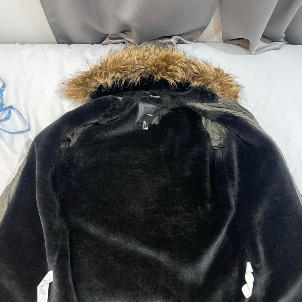 Jacket - Picture 4 of 12